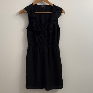 GUC black ruffle dress w/ pockets